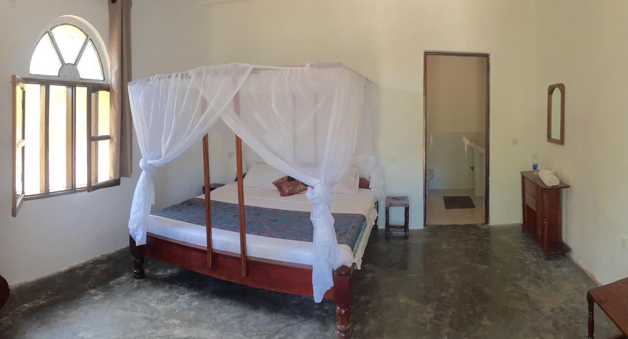 Lazy House Bed & Breakfast 3*